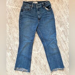 Abercrombie & Fitch The 70s Vintage Flare Ultra High Rise Size 4/27 (cut)